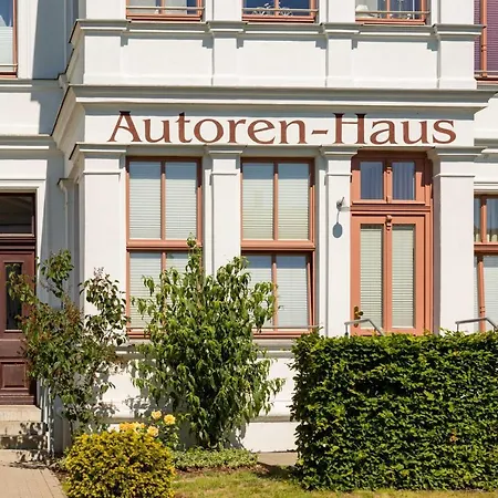 Das Autorenhaus 15 *